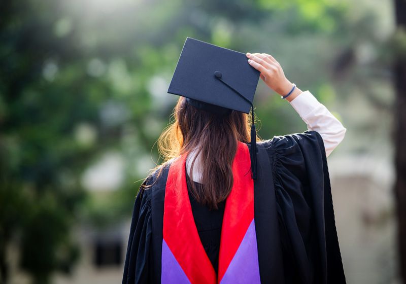 Graduating student of SNDT Department of Education
